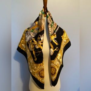 BASILE DESIGNER Scarf Italy Gold Black Green Silk Medusa Polo Books Large